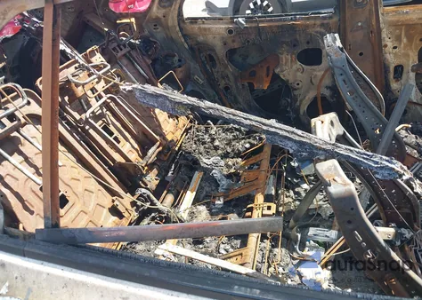 2024 Honda Prologue Touring z USA, uszkodzony, nr VIN 3GPKHXRJ6RS502232